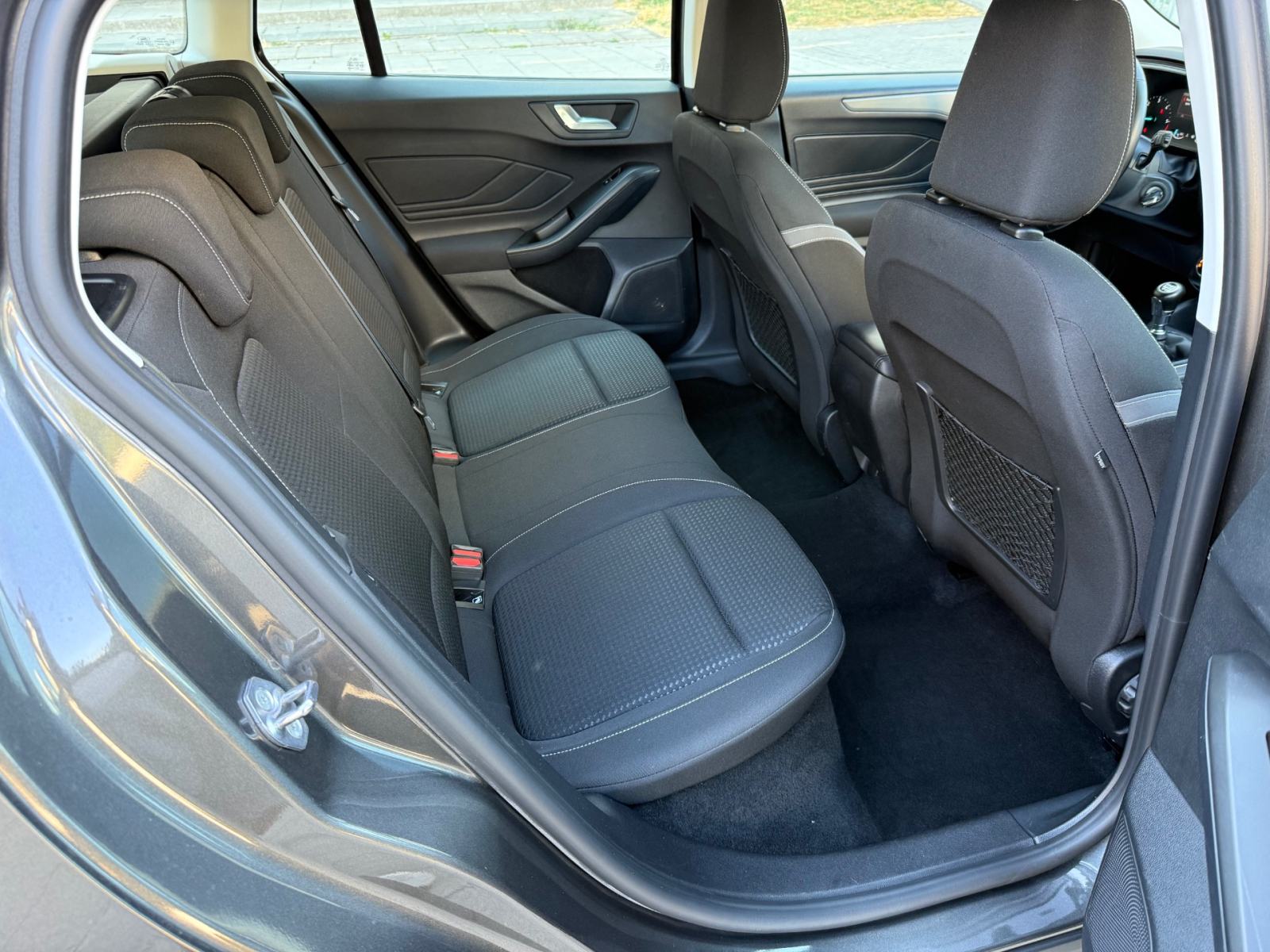 Ford Focus 1.5 EcoBlue °NAVI°TEMOPMAT°LED SVJETLA°LEASING BEZ UČEŠĆA°, fotografija 20