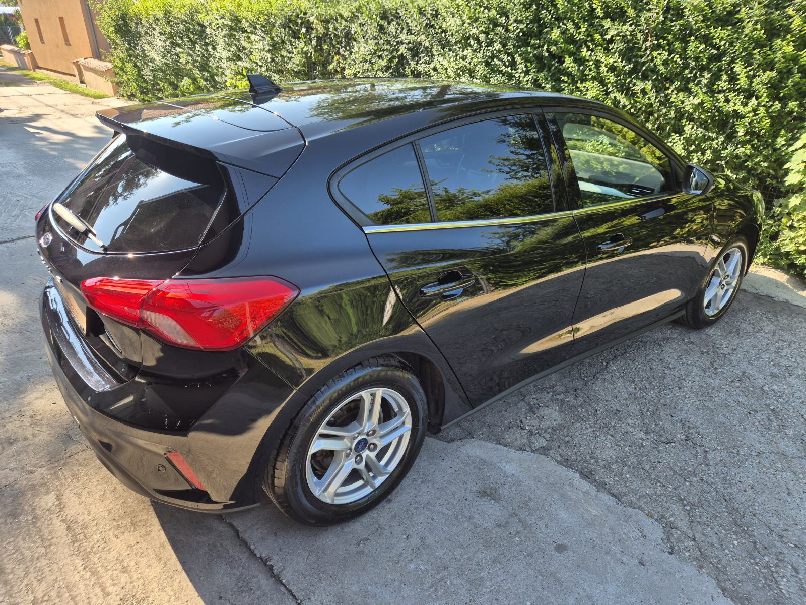 Ford Focus 1.5 EcoBlue TITANIUM*KAMERA*SENZORI*KEYLESS GO*JAMSTVO, fotografija 5
