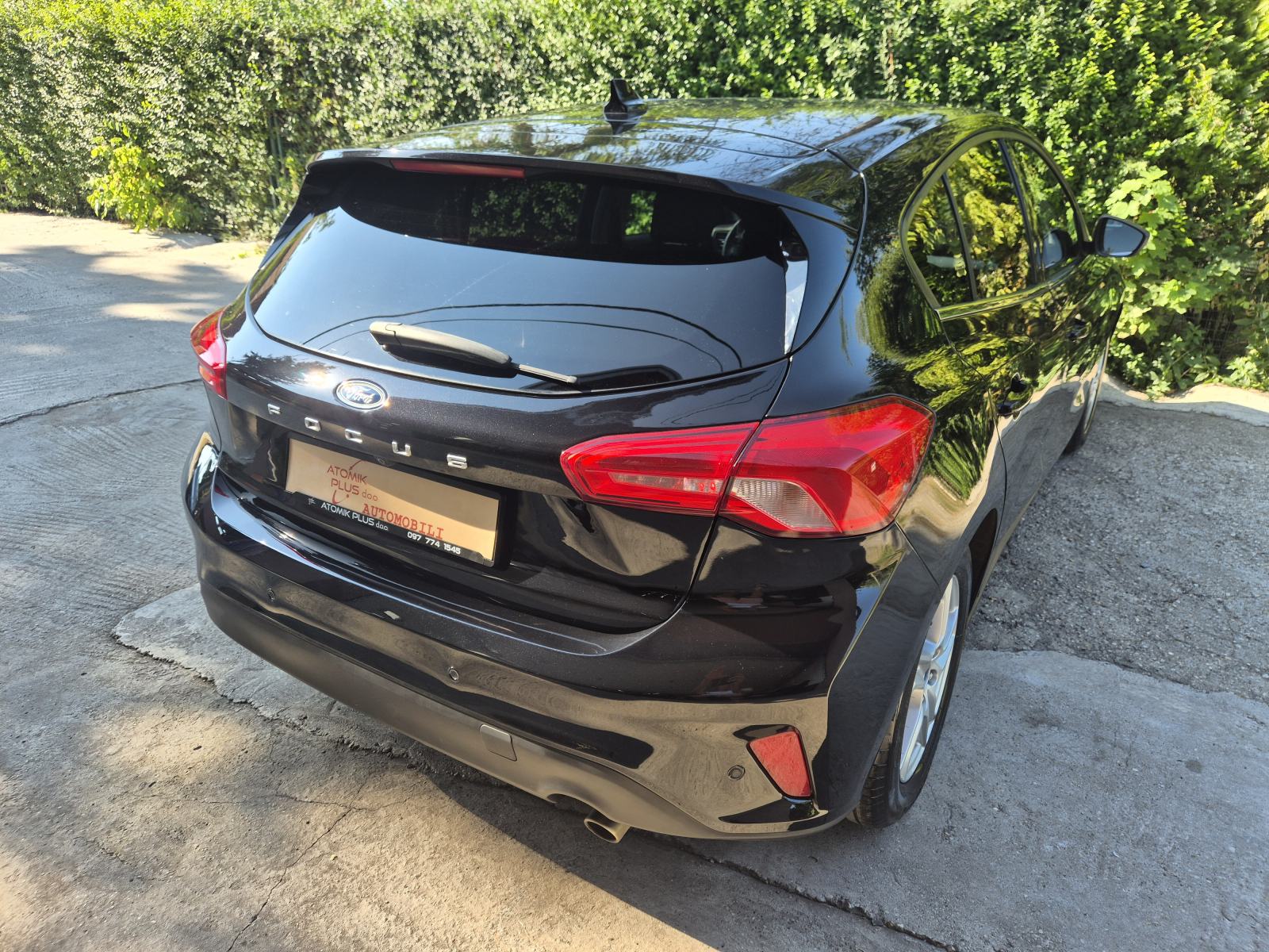 Ford Focus 1.5 EcoBlue TITANIUM*KAMERA*SENZORI*KEYLESS GO*JAMSTVO, fotografija 6