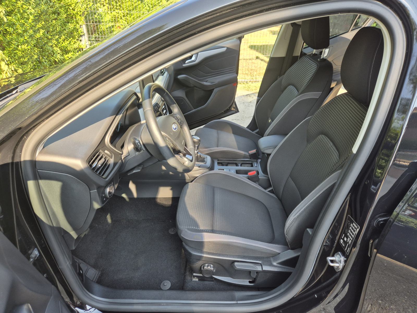 Ford Focus 1.5 EcoBlue TITANIUM*KAMERA*SENZORI*KEYLESS GO*JAMSTVO, fotografija 13