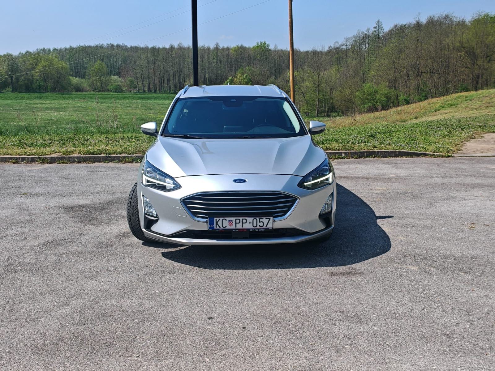 Ford Focus 1,5 EcoBlue Titanium, fotografija 2