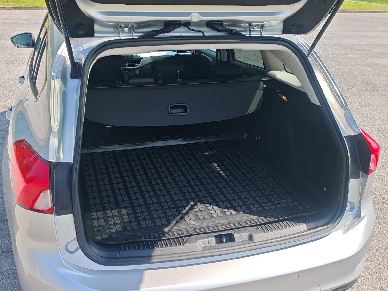 Ford Focus 1,5 EcoBlue Titanium, fotografija 11