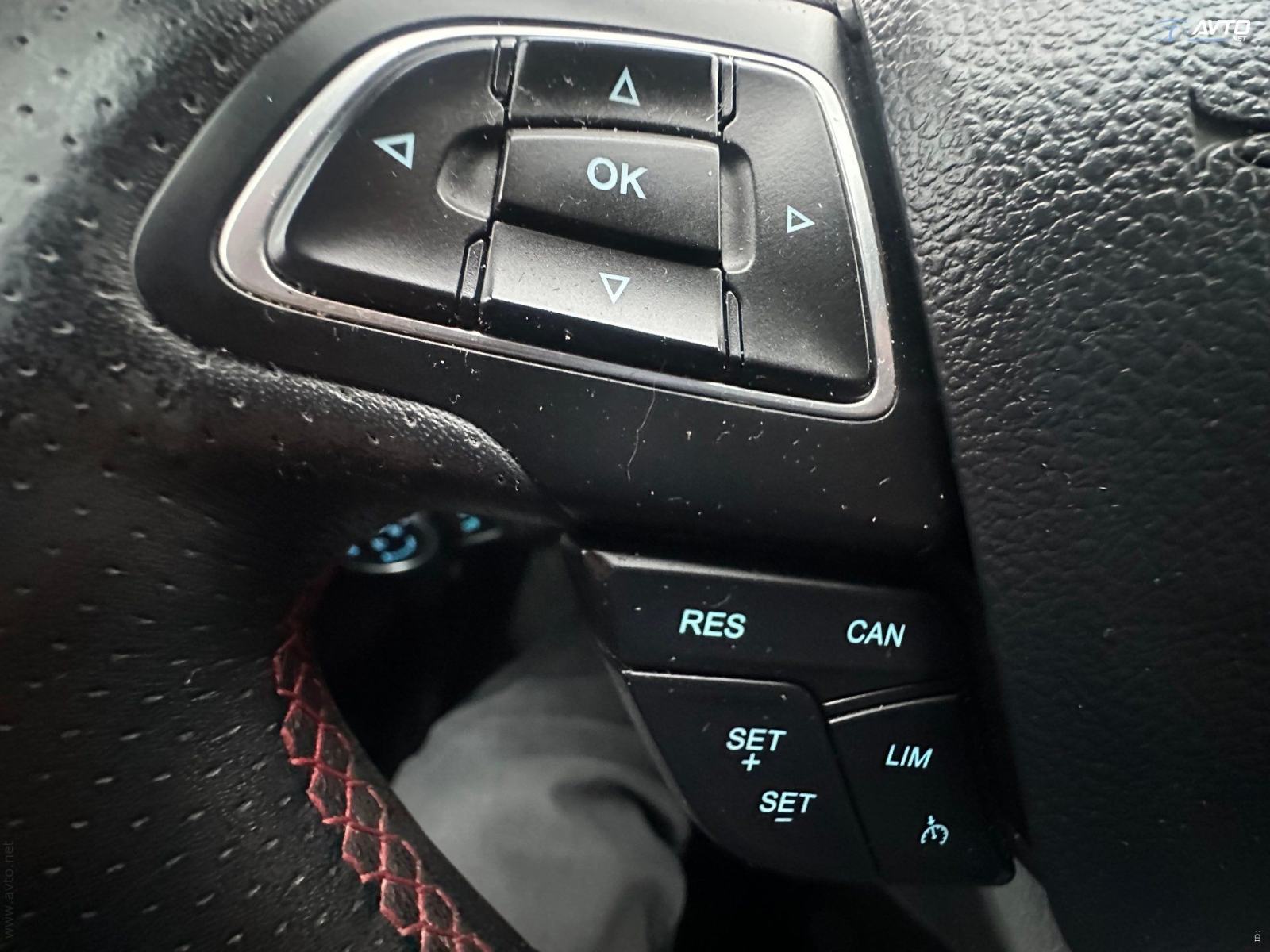 Ford Focus 1,5 EcoBoost Sport 110 KW., fotografija 12