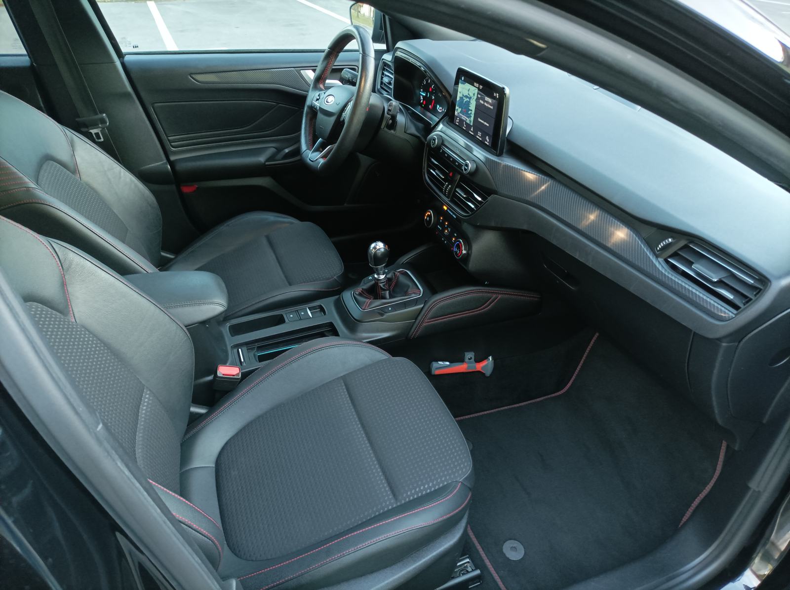 Ford Focus ST-Line 1.5 TDCi, fotografija 9