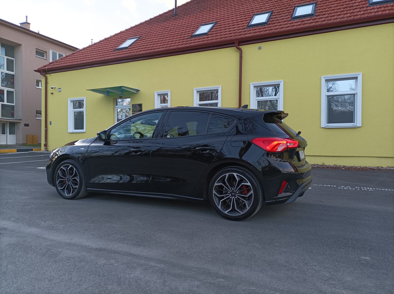 Ford Focus ST-Line 1.5 TDCi, fotografija 11