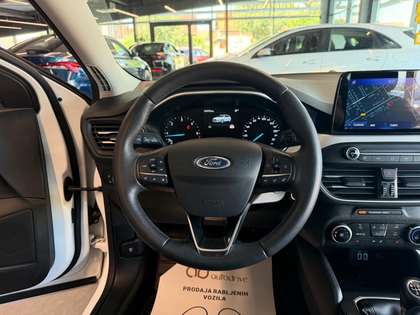 Ford Focus Karavan 1,5 TDCi NAVI • KAMERA • KLIMA • SERVISNA • LEASING, fotografija 19