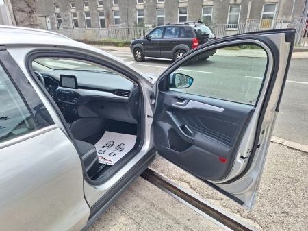 Ford Focus 1,5 TDCi 120KS ‼️136.000 Km.(NAVI.P.SENZORI)AKCIJA, fotografija 16