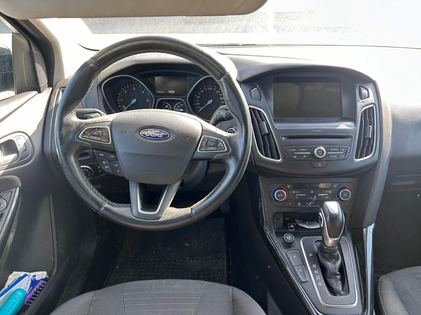 FORD FOCUS 1.5 TDCI 2015 GODINA AUTOMATIK - MOTOR PROBLEM DOSTAVA GRAT, fotografija 8