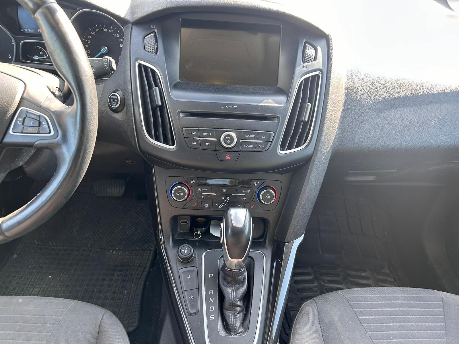 FORD FOCUS 1.5 TDCI 2015 GODINA AUTOMATIK - MOTOR PROBLEM DOSTAVA GRAT, fotografija 10