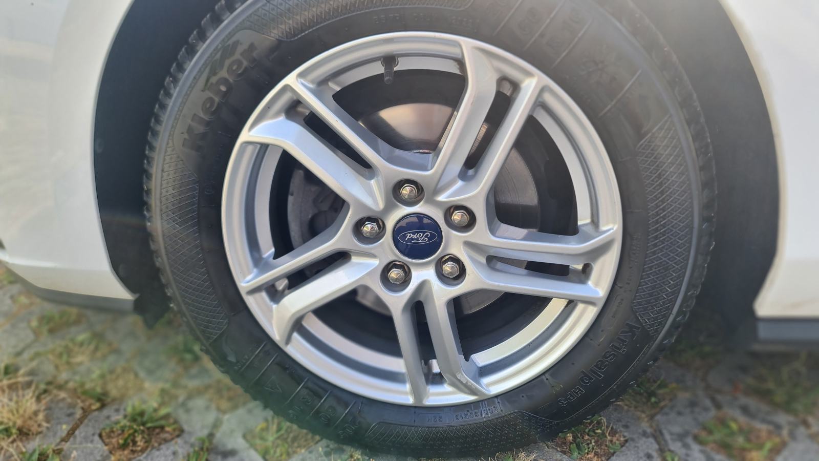 Ford Focus 1,5 TDCi Business 120 KS, 2019., 122.800 km, HR auto, fotografija 8