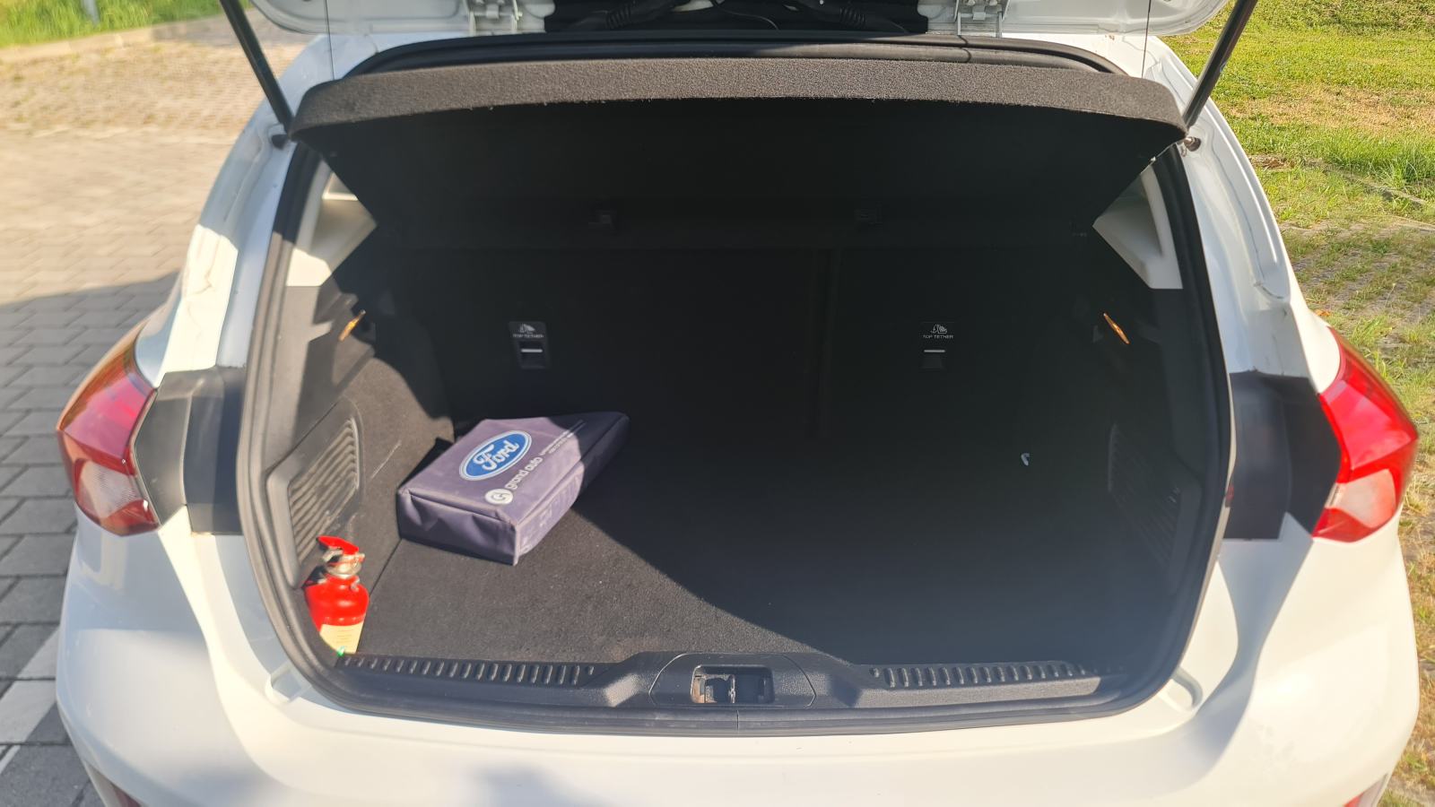 Ford Focus 1,5 TDCi Business 120 KS, 2019., 122.800 km, HR auto, fotografija 9