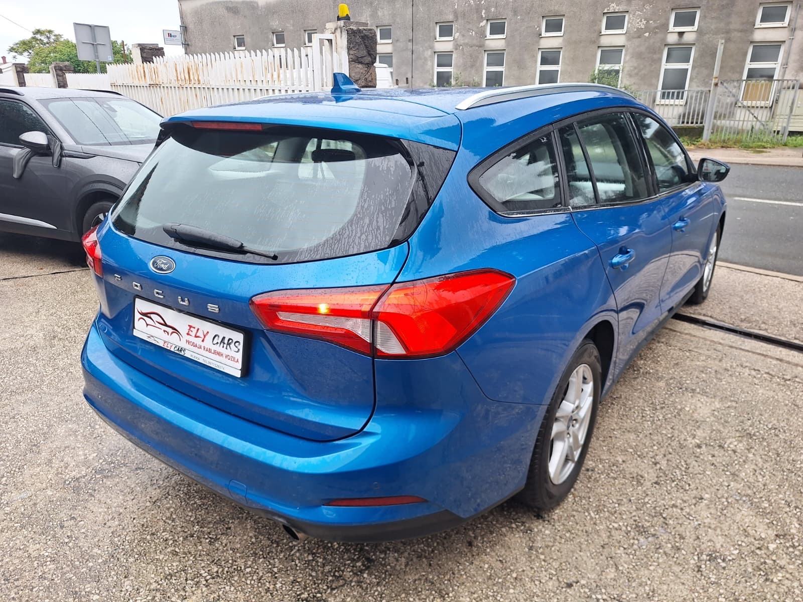 Ford Focus 1,5 TDCI 120KS AUTOMATIK P.KAMERA/NAVI.(REG.07.2026), fotografija 5