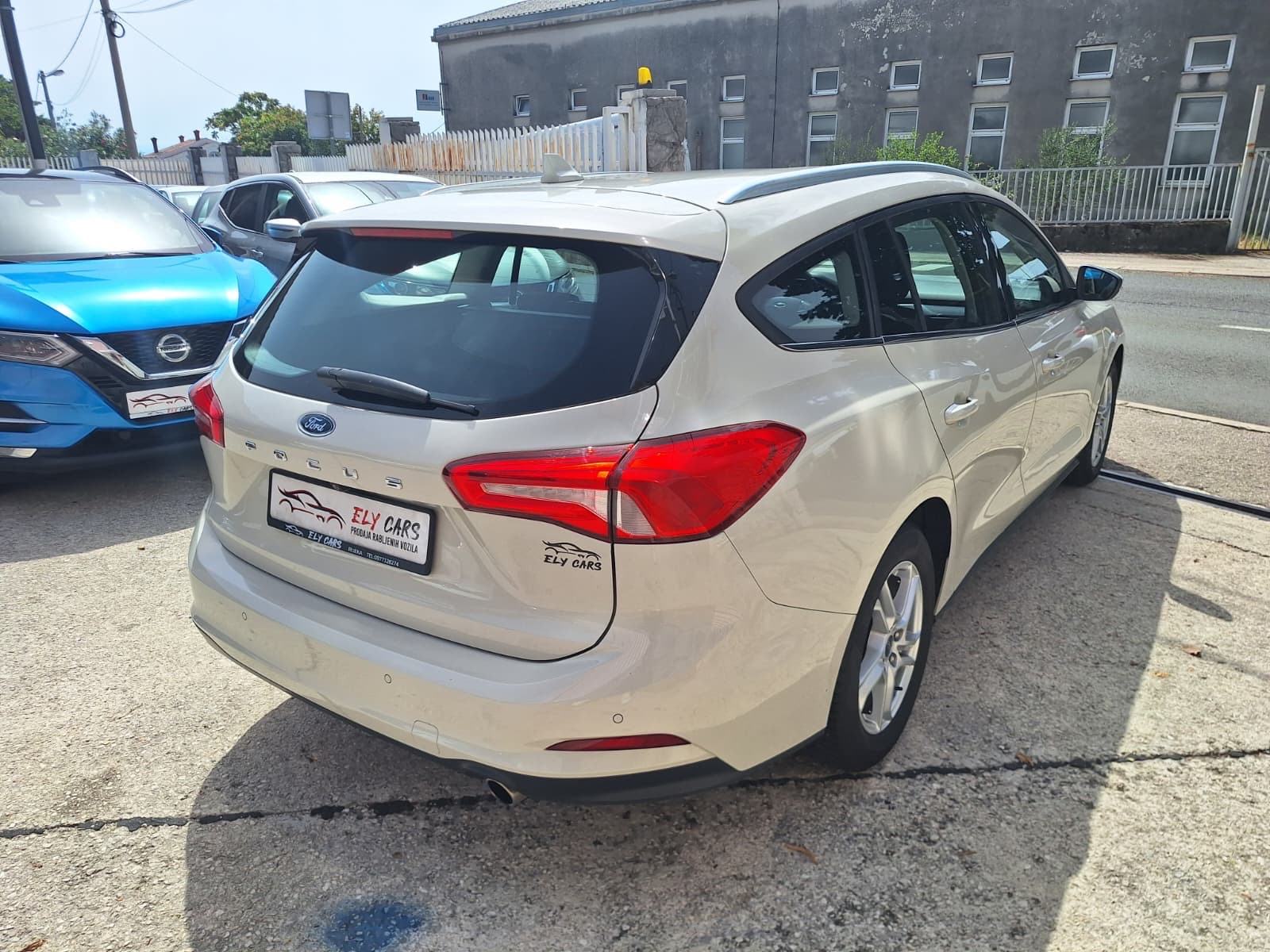 Ford Focus 1,5 TDCI EcoBlue NAVI/PARKING KAMERA, fotografija 5