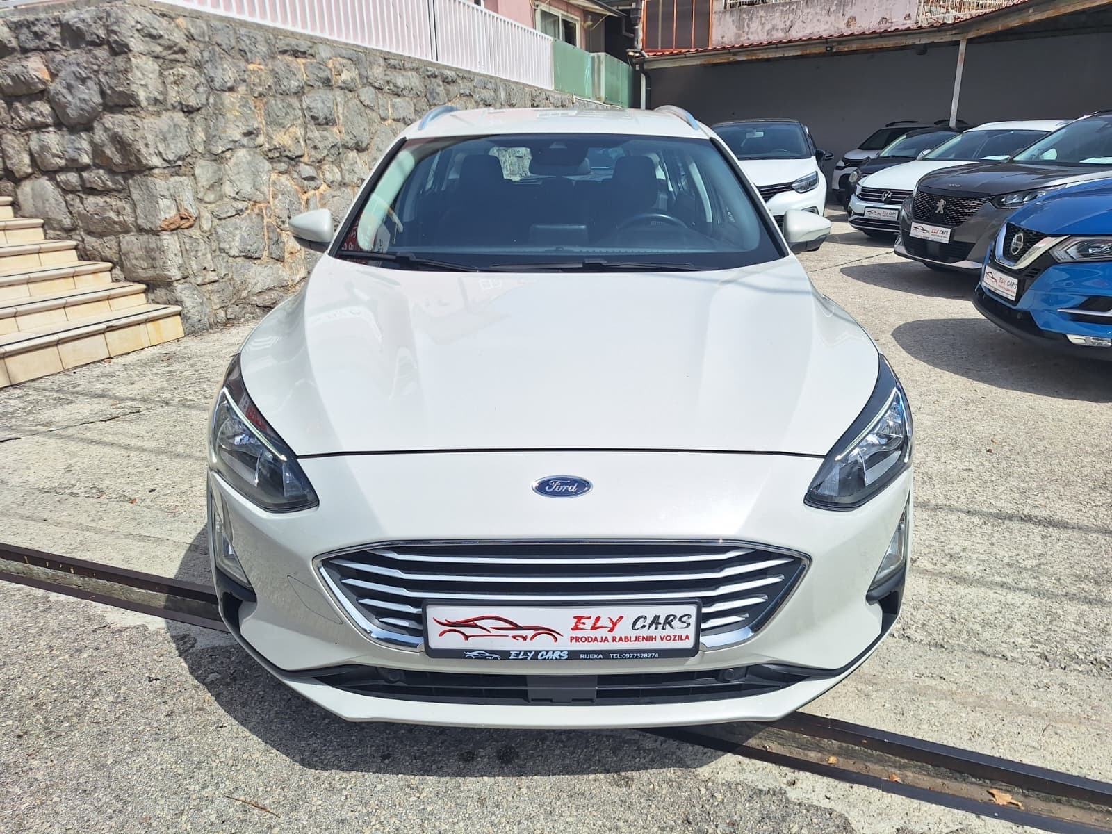 Ford Focus 1,5 TDCI EcoBlue NAVI/PARKING KAMERA, fotografija 9
