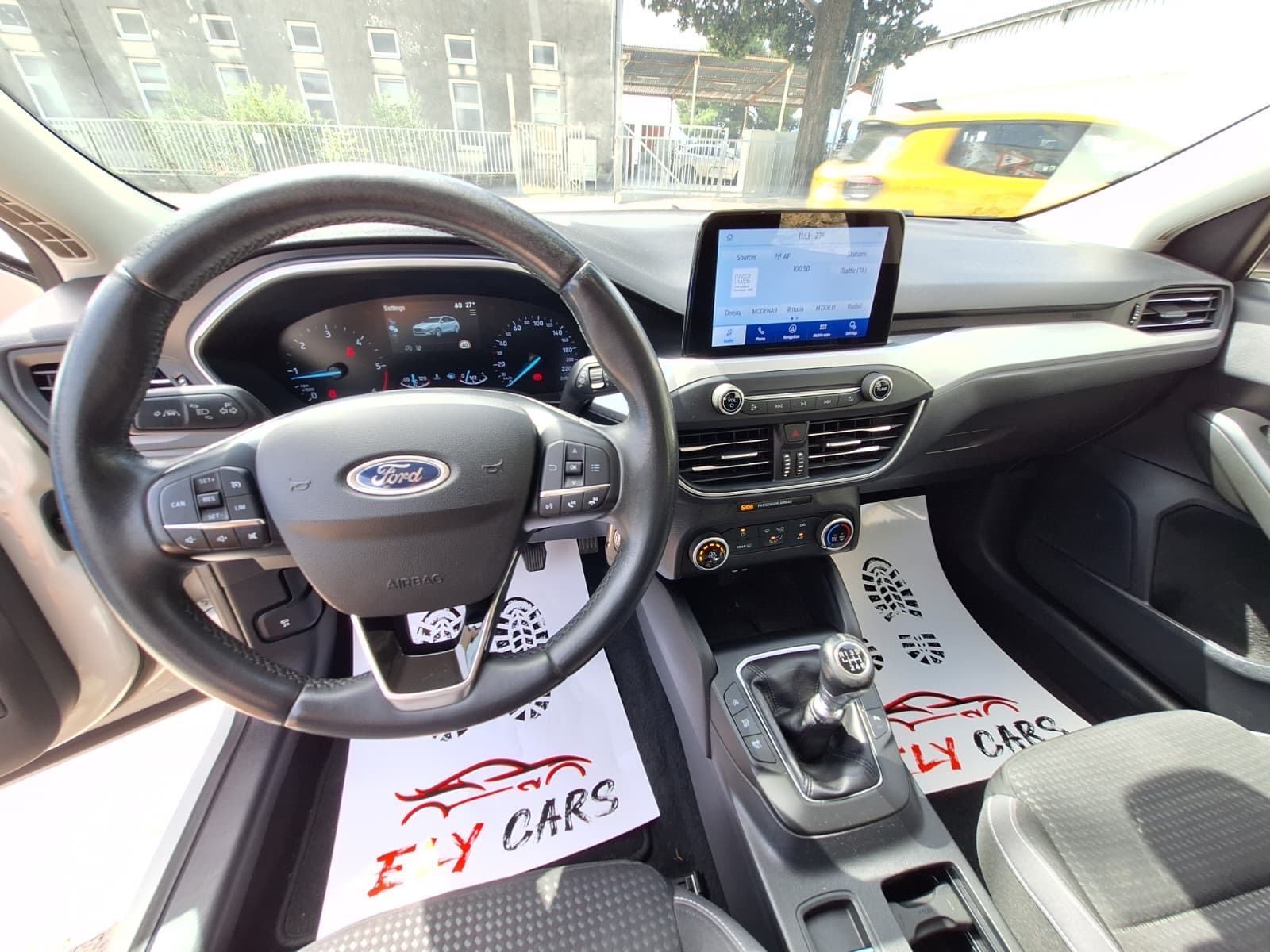 Ford Focus 1,5 TDCI EcoBlue NAVI/PARKING KAMERA, fotografija 14