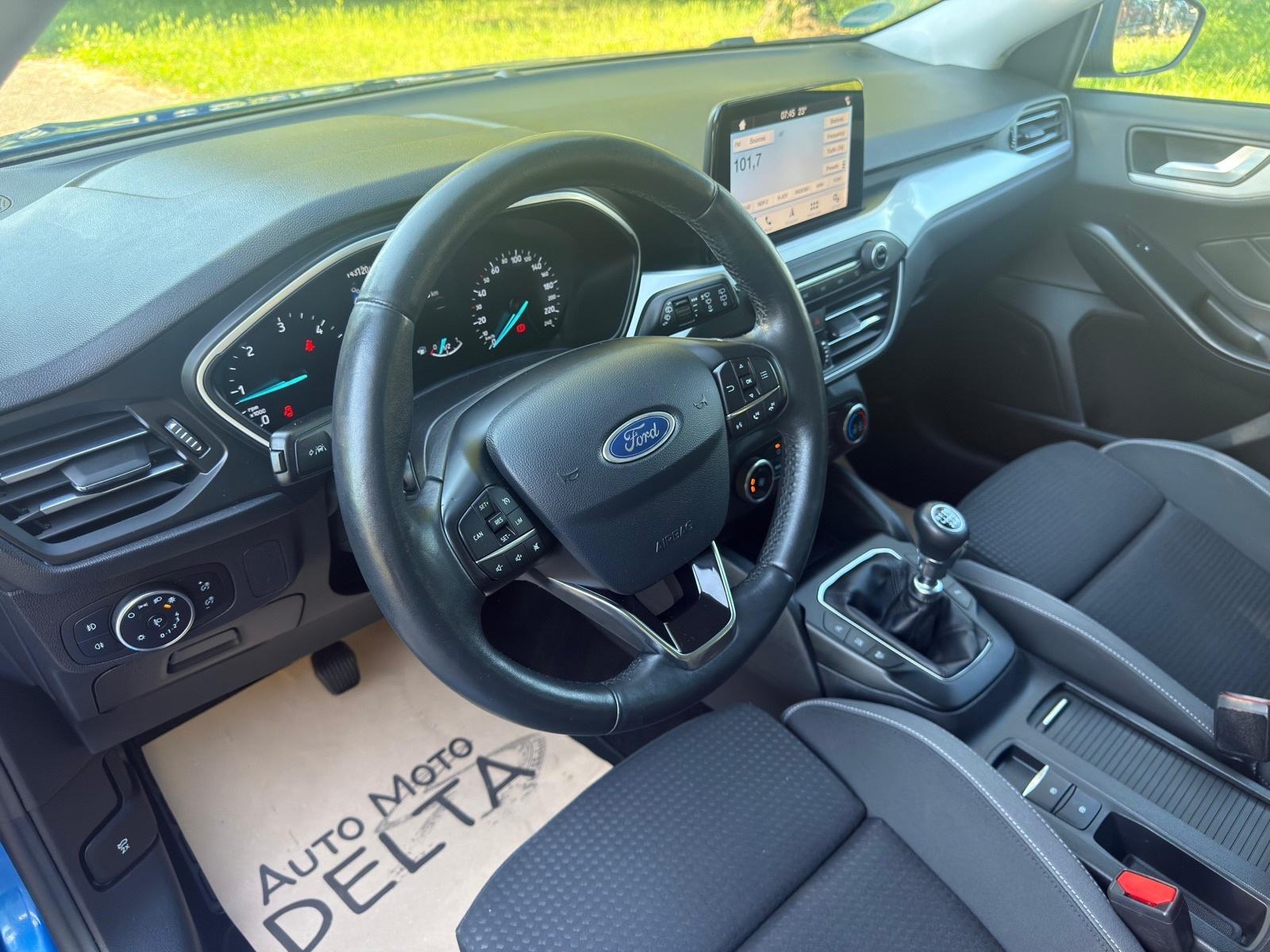 Ford Focus 1,5 TDCi-LED-TEMP-NAVI-R.KAMERA-GR. SJEDALA-PARK PILOT, fotografija 12