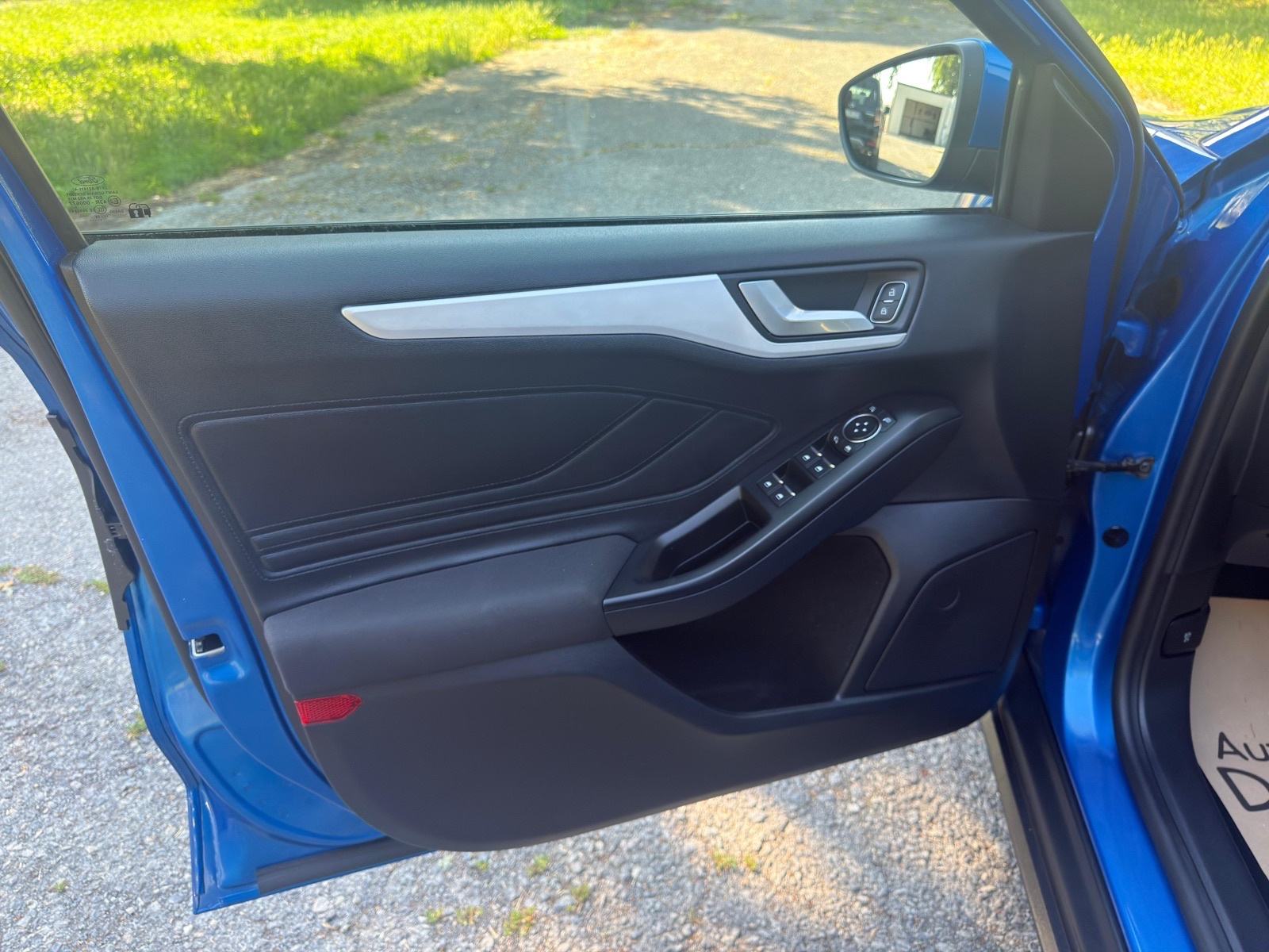 Ford Focus 1,5 TDCi-LED-TEMP-NAVI-R.KAMERA-GR. SJEDALA-PARK PILOT, fotografija 9