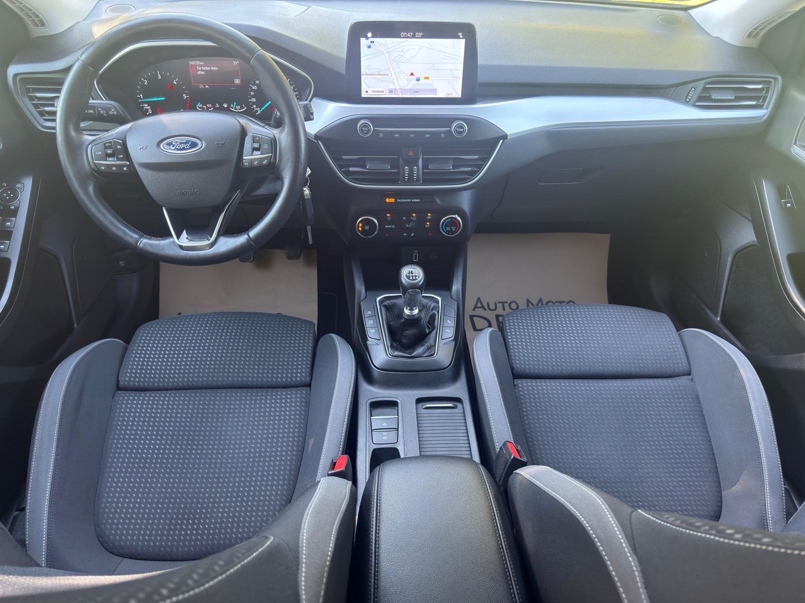 Ford Focus 1,5 TDCi-LED-TEMP-NAVI-R.KAMERA-GR. SJEDALA-PARK PILOT, fotografija 16