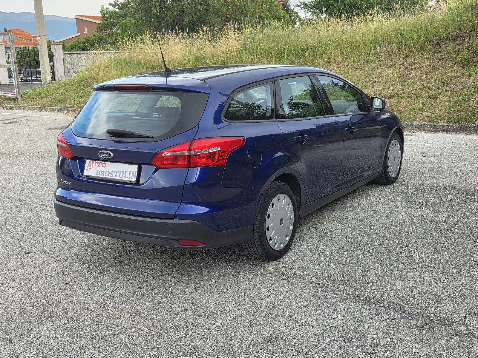 Ford Focus 1,5 TDCi, fotografija 5