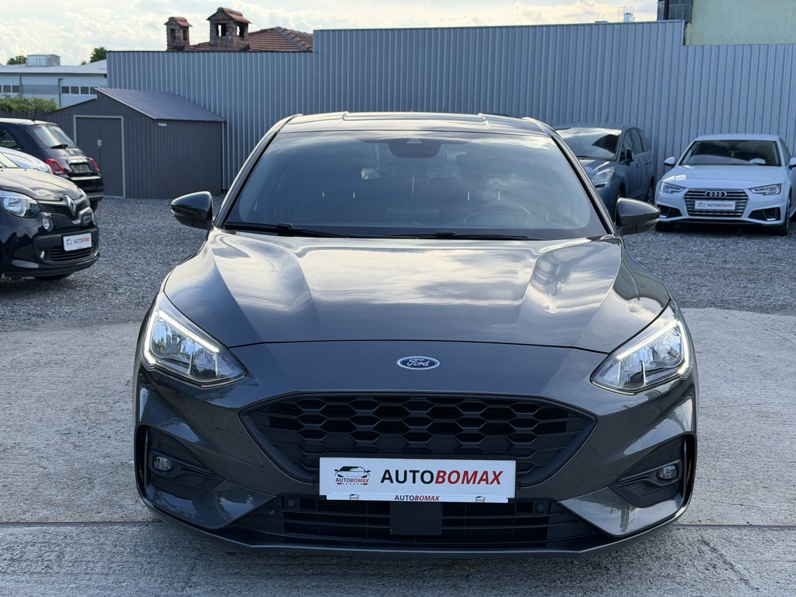Ford Focus 1,5 TDCi ST-Line-POTVRDA KM-REG. 1 GOD.-AUTOMATIK-MOD.2020, fotografija 2