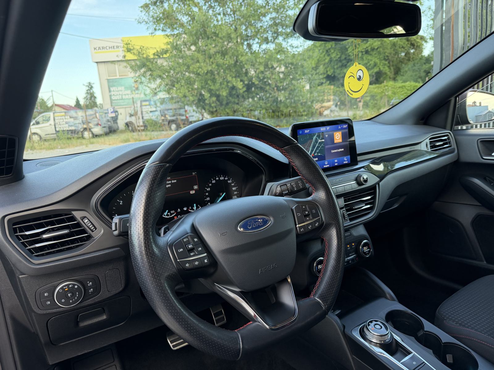 Ford Focus 1,5 TDCi ST-Line-POTVRDA KM-REG. 1 GOD.-AUTOMATIK-MOD.2020, fotografija 17