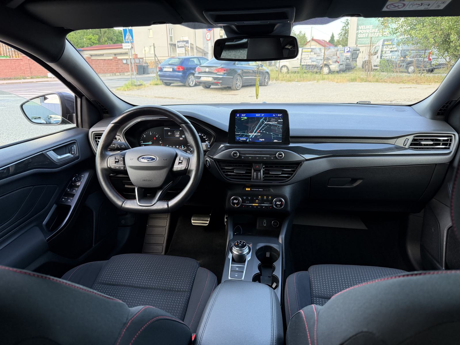 Ford Focus 1,5 TDCi ST-Line-POTVRDA KM-REG. 1 GOD.-AUTOMATIK-MOD.2020, fotografija 20