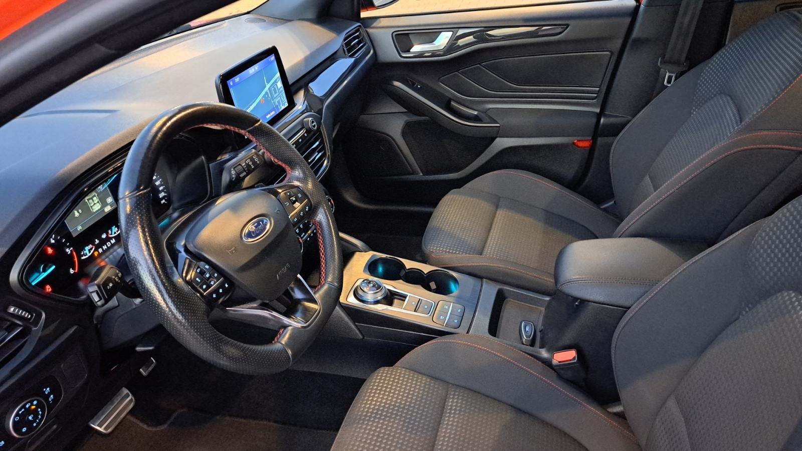 Ford Focus 1,5 TDCI ST-LINE X, AUTOMATIK, fotografija 12