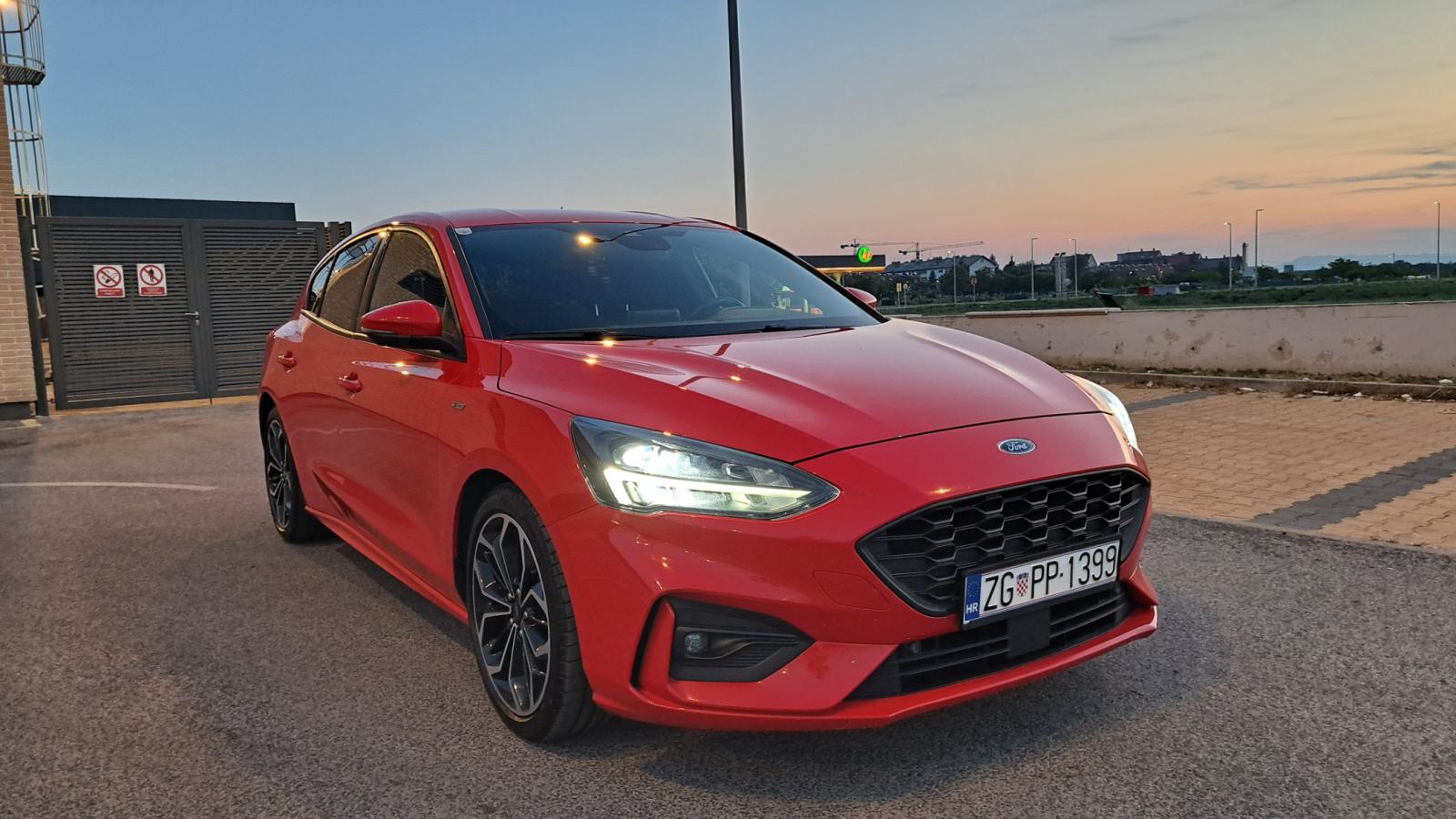 Ford Focus 1,5 TDCI ST-LINE X, AUTOMATIK, fotografija 10