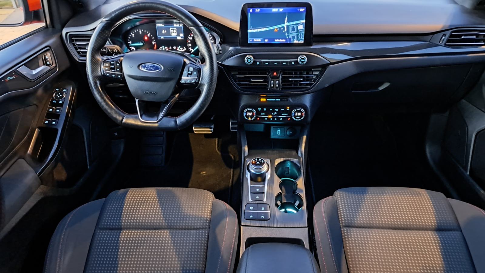 Ford Focus 1,5 TDCI ST-LINE X, AUTOMATIK, fotografija 11
