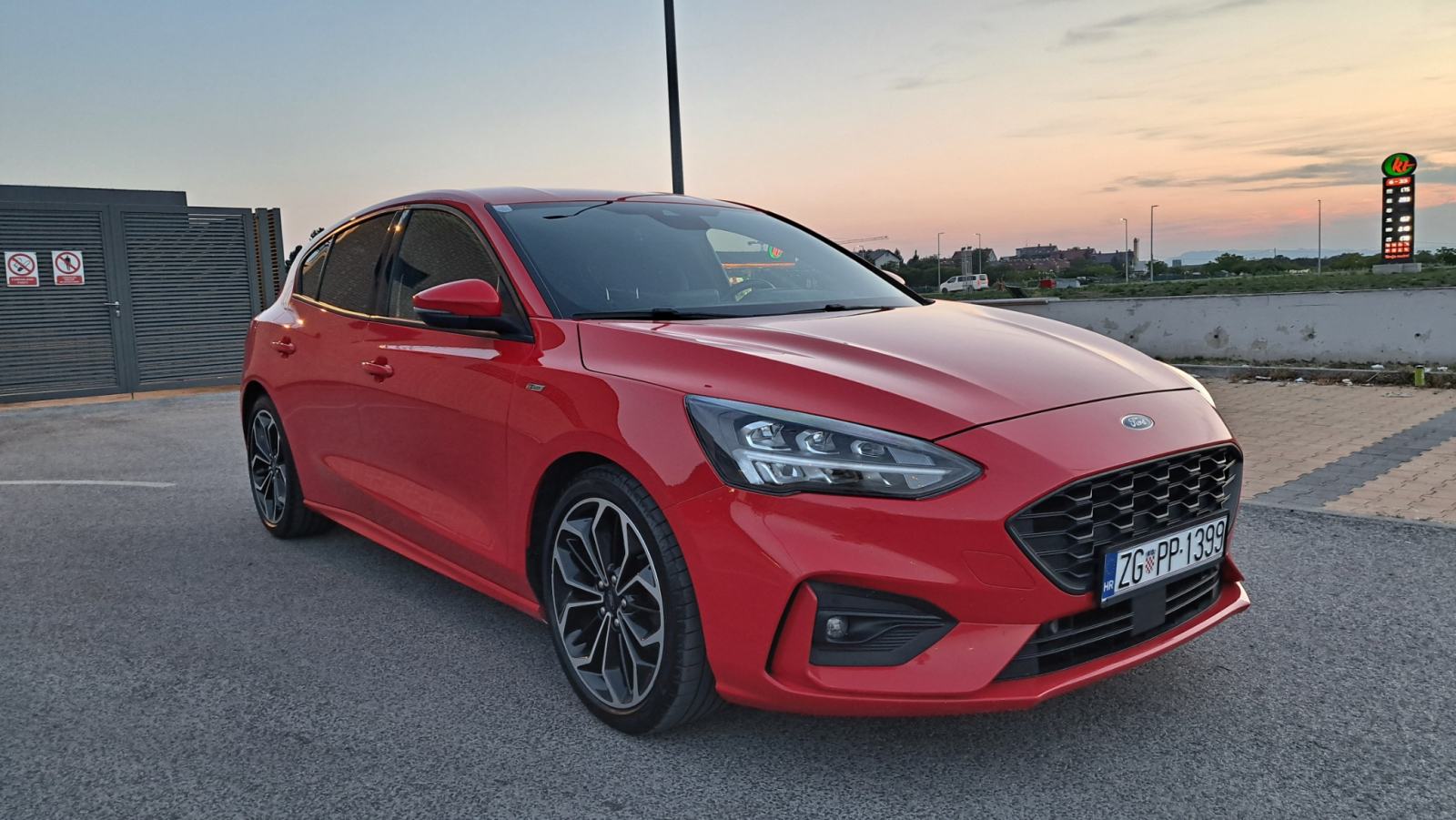 Ford Focus 1,5 TDCI ST-LINE X, AUTOMATIK, fotografija 8