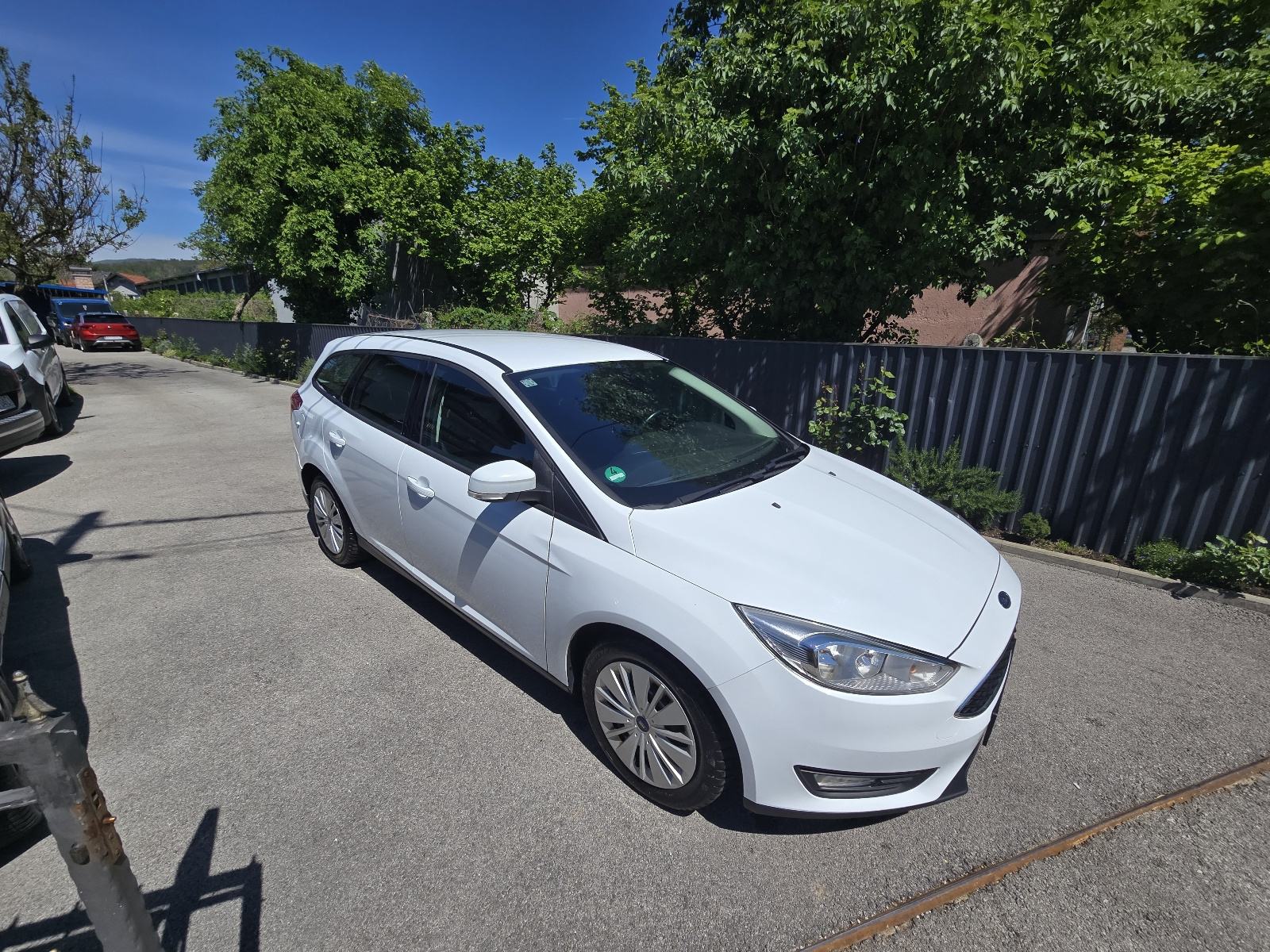Ford Focus 1,5 TDCi**NAPRAVLJEN VELIKI I MALI SERVIS**, fotografija 7