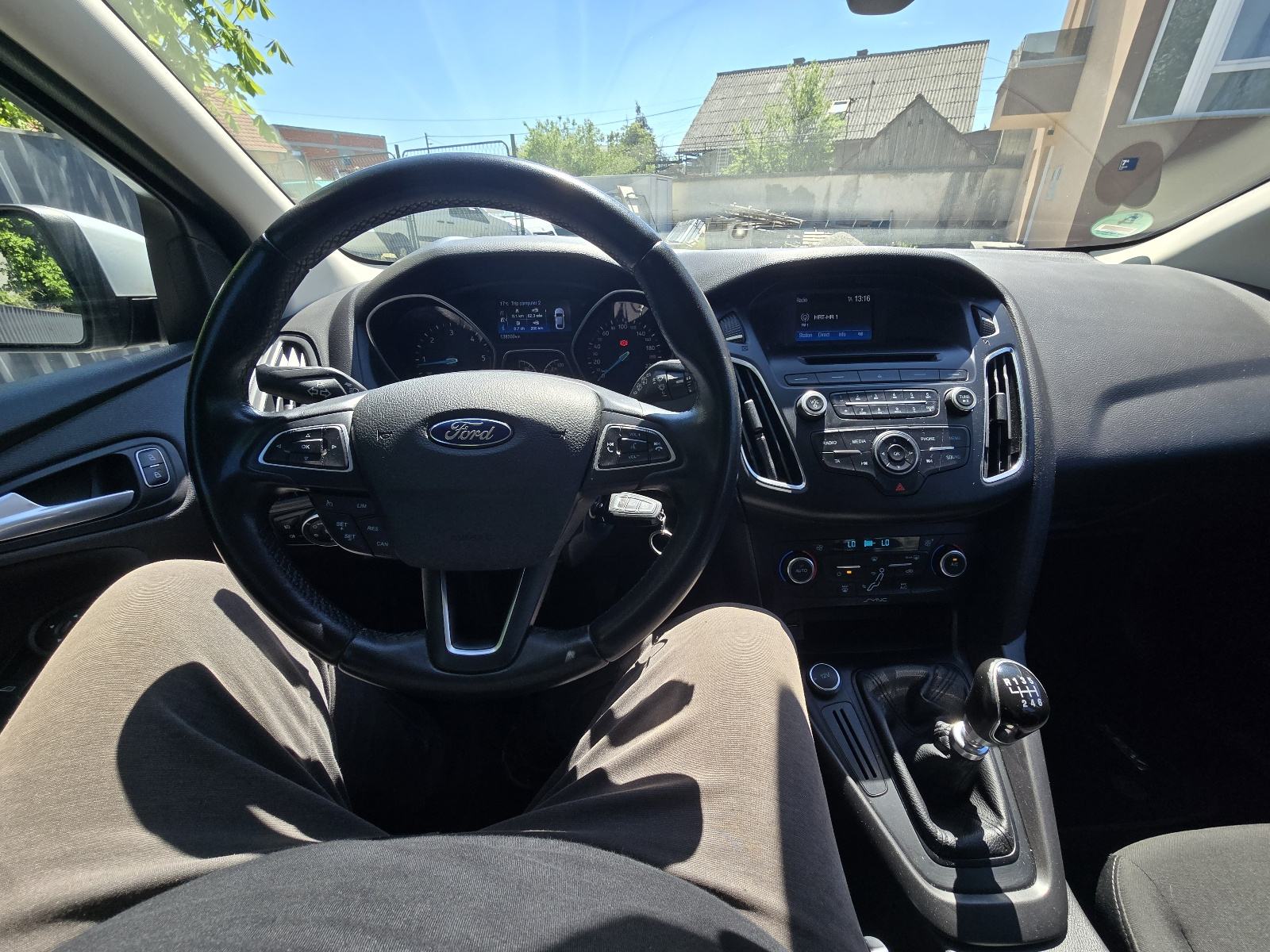 Ford Focus 1,5 TDCi**NAPRAVLJEN VELIKI I MALI SERVIS**, fotografija 16