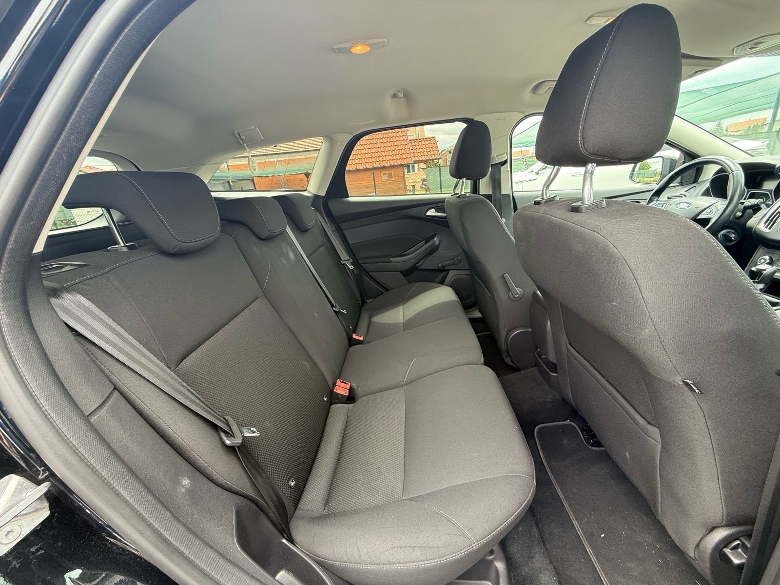Ford Focus 1,5 TDCi TITANIUM NAVI 1.GODINU REGISTRIRAN ODLIČAN, fotografija 9