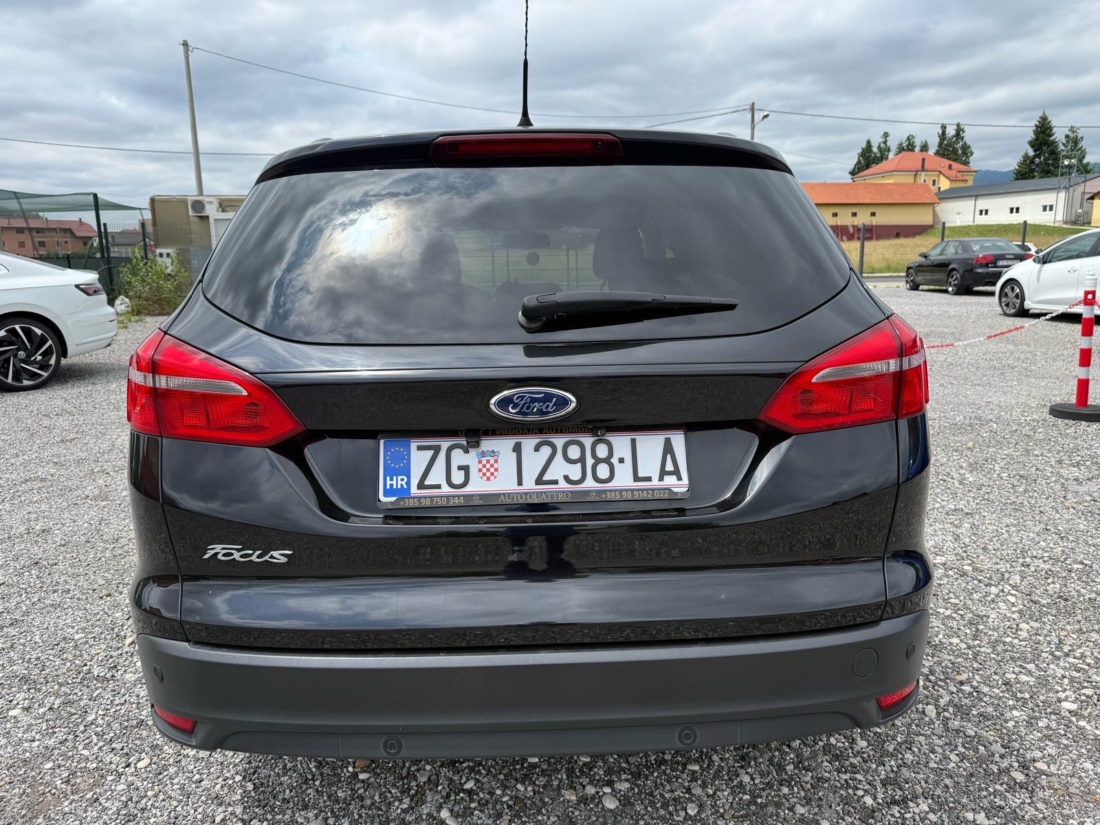 Ford Focus 1,5 TDCi TITANIUM NAVI 1.GODINU REGISTRIRAN ODLIČAN, fotografija 6