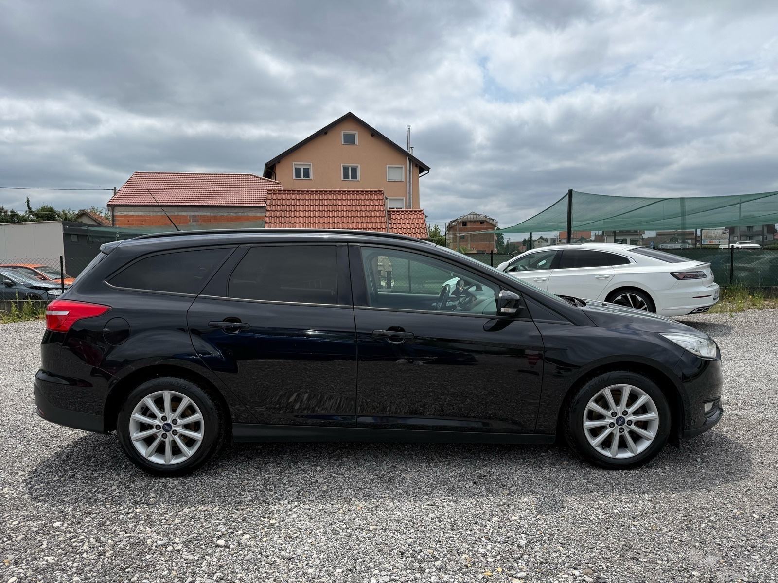 Ford Focus 1,5 TDCi TITANIUM NAVI 1.GODINU REGISTRIRAN ODLIČAN, fotografija 2