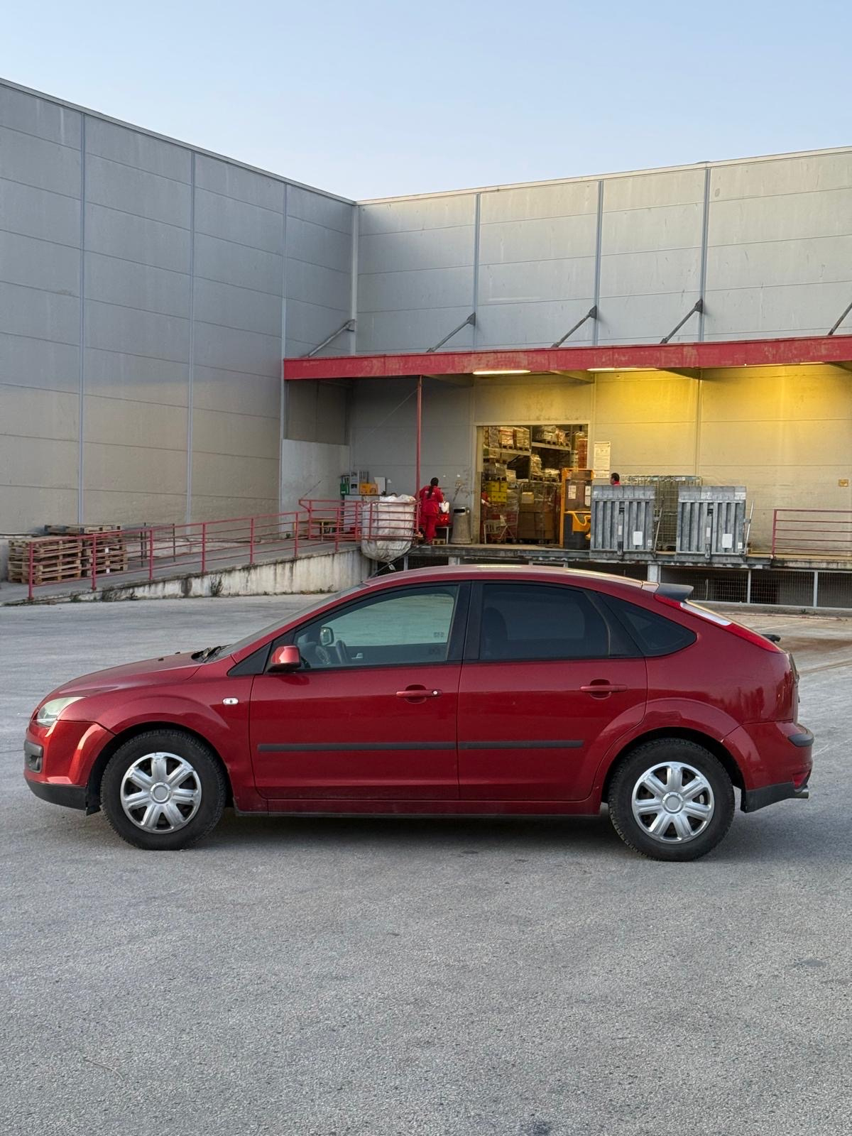 Ford Focus 1,6 16V nije registriran ali je spreman za reg., fotografija 3