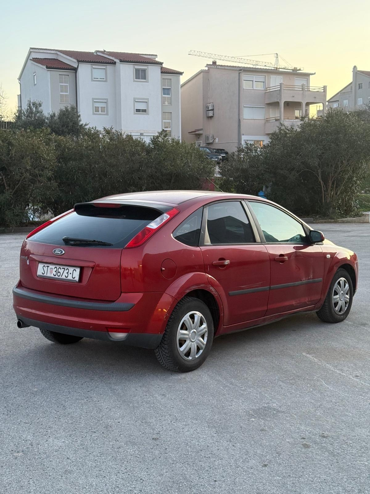 Ford Focus 1,6 16V nije registriran ali je spreman za reg., fotografija 4