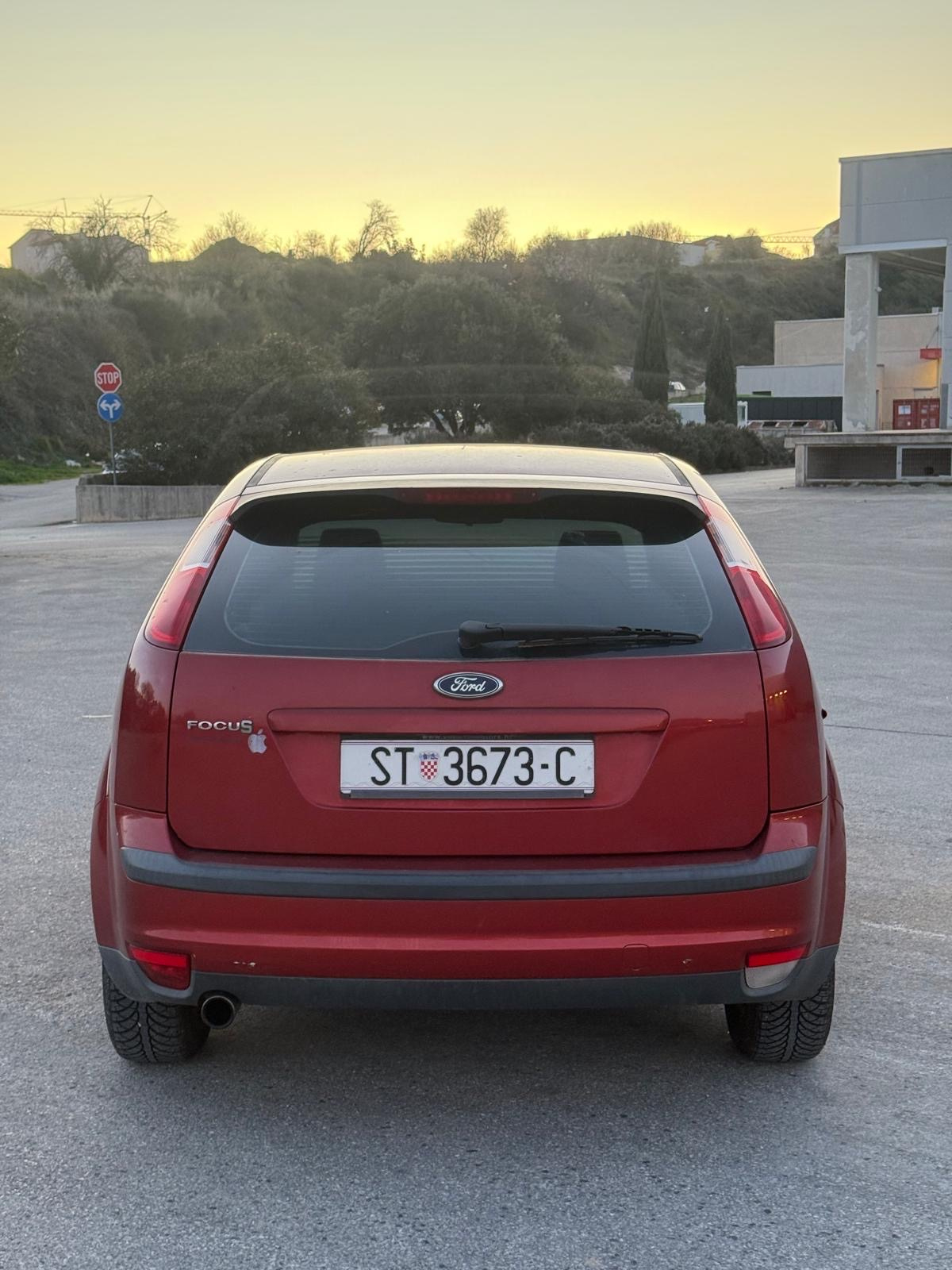 Ford Focus 1,6 16V nije registriran ali je spreman za reg., fotografija 8