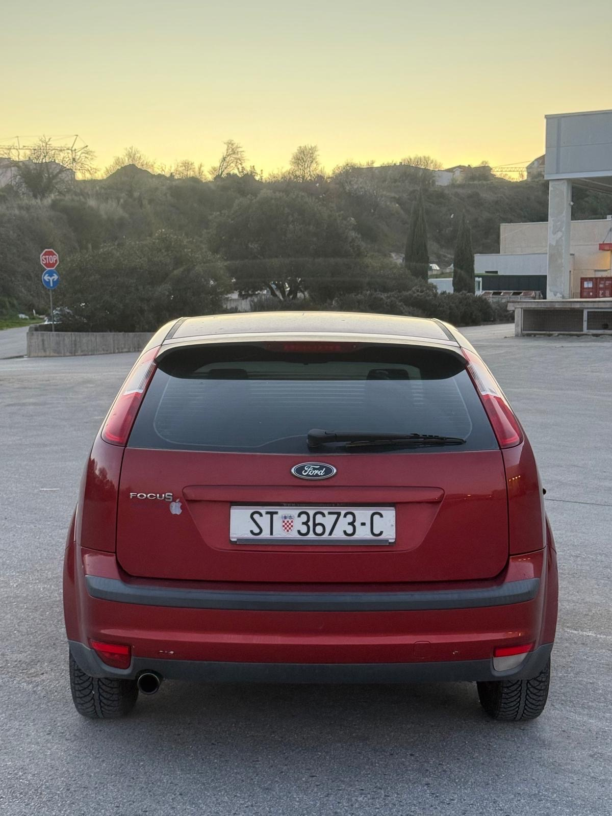 Ford Focus 1,6 16V nije registriran ali je spreman za reg., fotografija 9