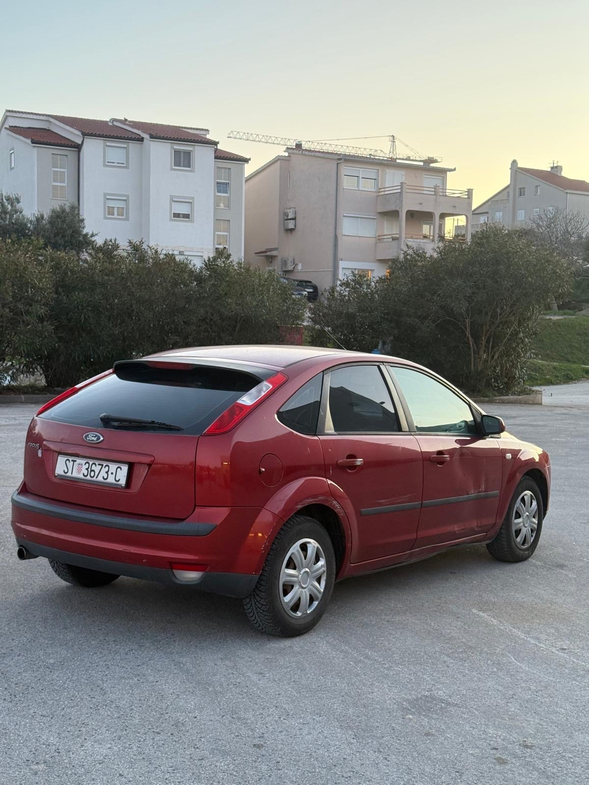 Ford Focus 1,6 16V nije registriran ali je spreman za reg., fotografija 10