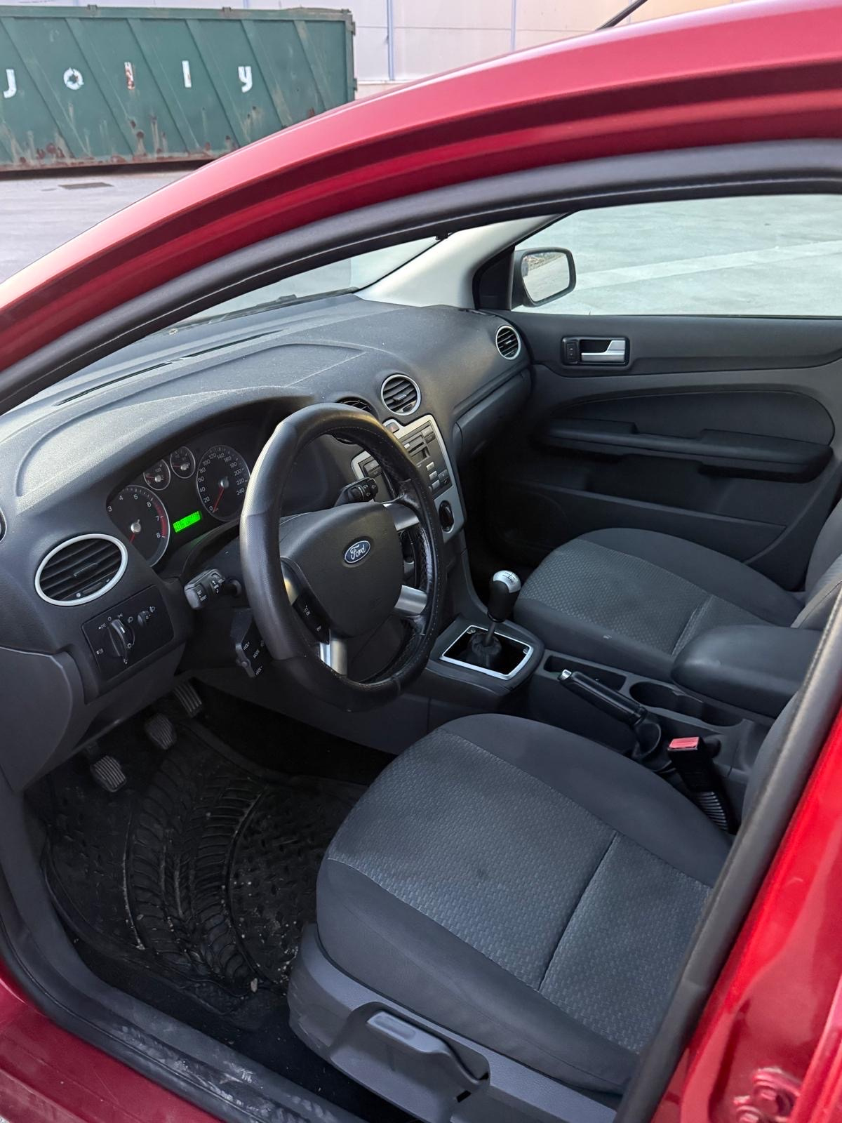 Ford Focus 1,6 16V nije registriran ali je spreman za reg., fotografija 12