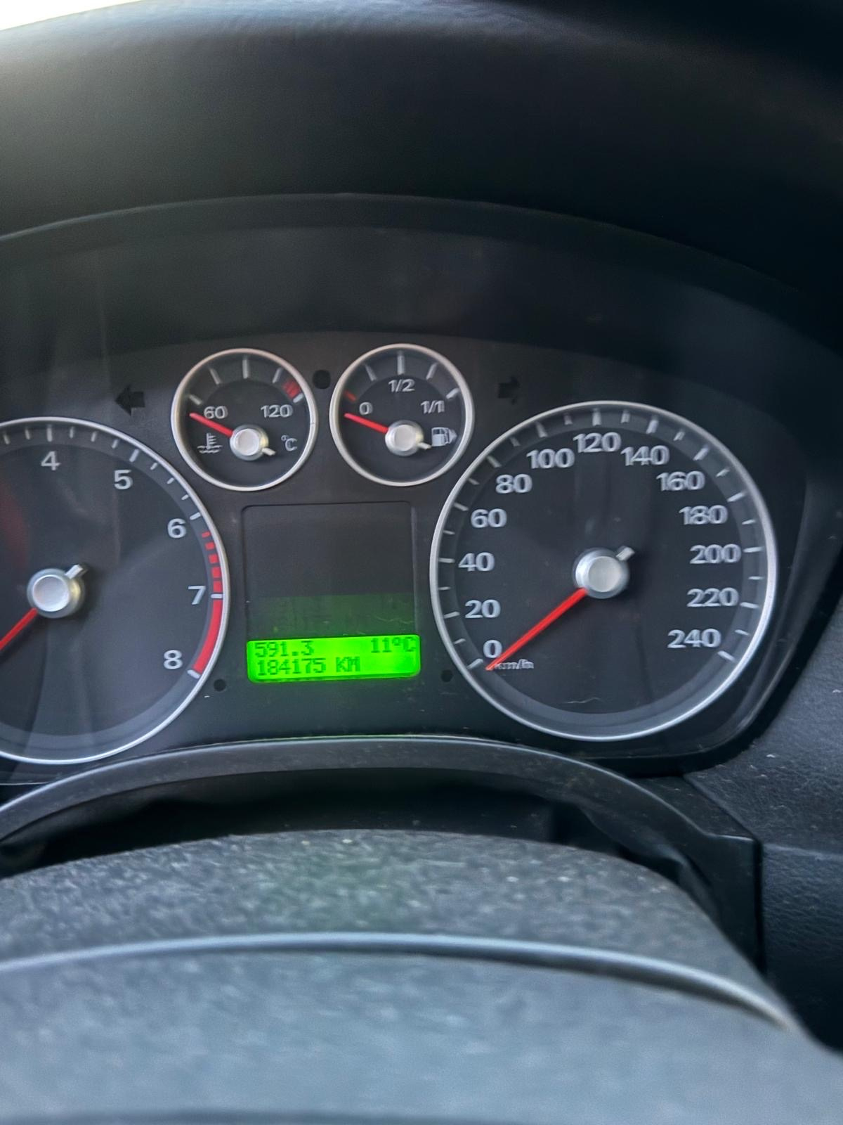 Ford Focus 1,6 16V nije registriran ali je spreman za reg., fotografija 15