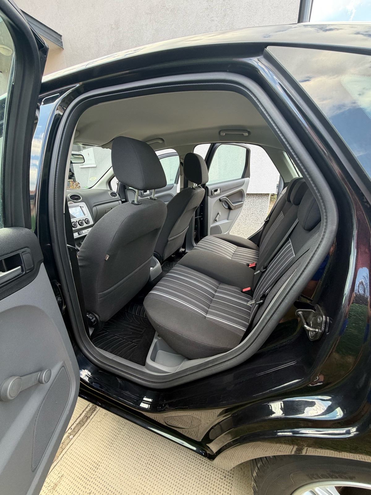 FORD FOCUS 1.6 DURATEC 74 kW / 100 KS – BENZIN + PLIN reg.07/2027., fotografija 13