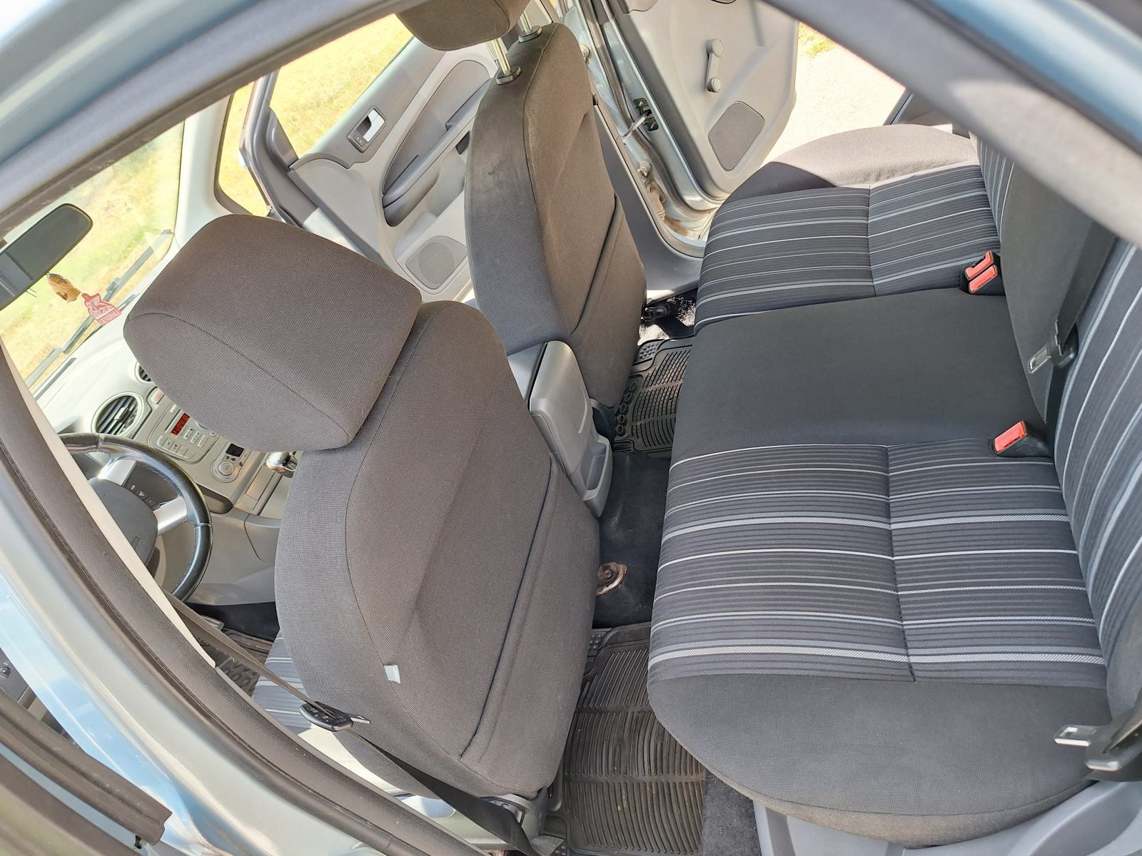 Ford Focus 1,6, fotografija 13