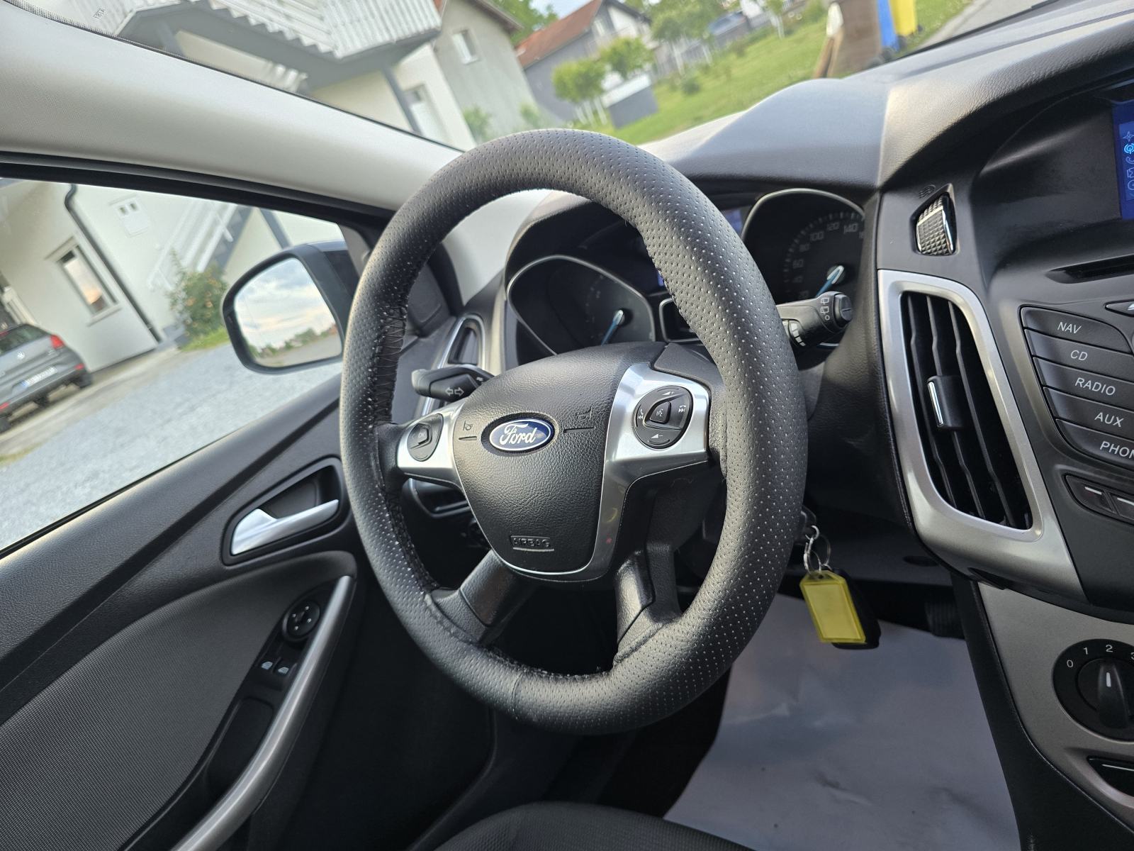 Ford Focus 1,6 TDCI-2014gd.md-NAVIGACIJA-187km,klima,6brz,kuka,KARTICE, fotografija 11