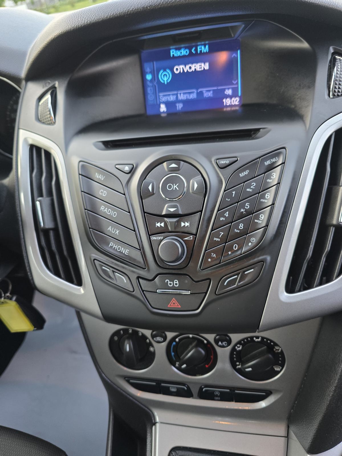 Ford Focus 1,6 TDCI-2014gd.md-NAVIGACIJA-187km,klima,6brz,kuka,KARTICE, fotografija 15