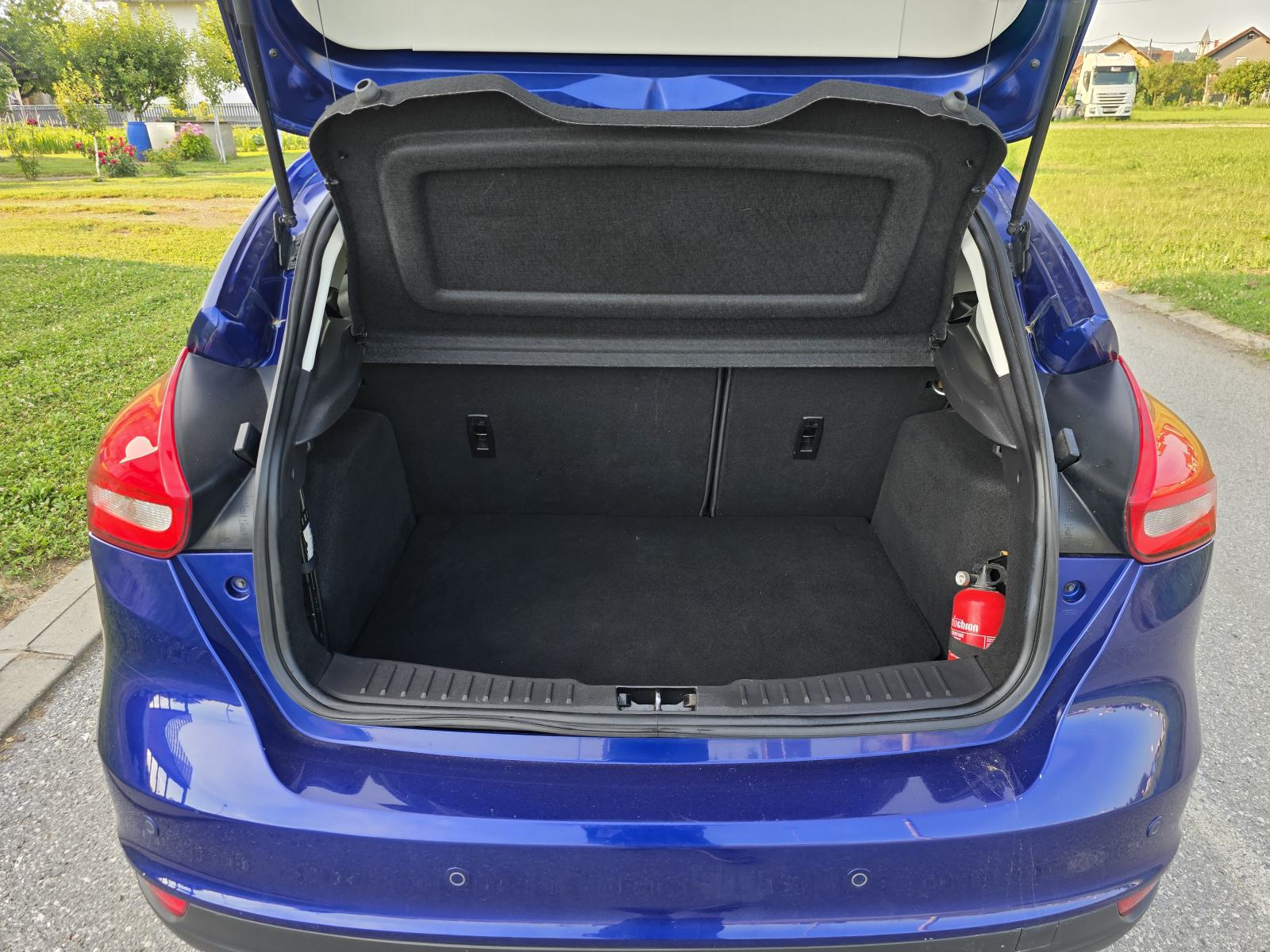 Ford Focus 1,6 TDCI-2016god.md-NAVIGACIJA-183tkm,titanium,koza,KARTICE, fotografija 8