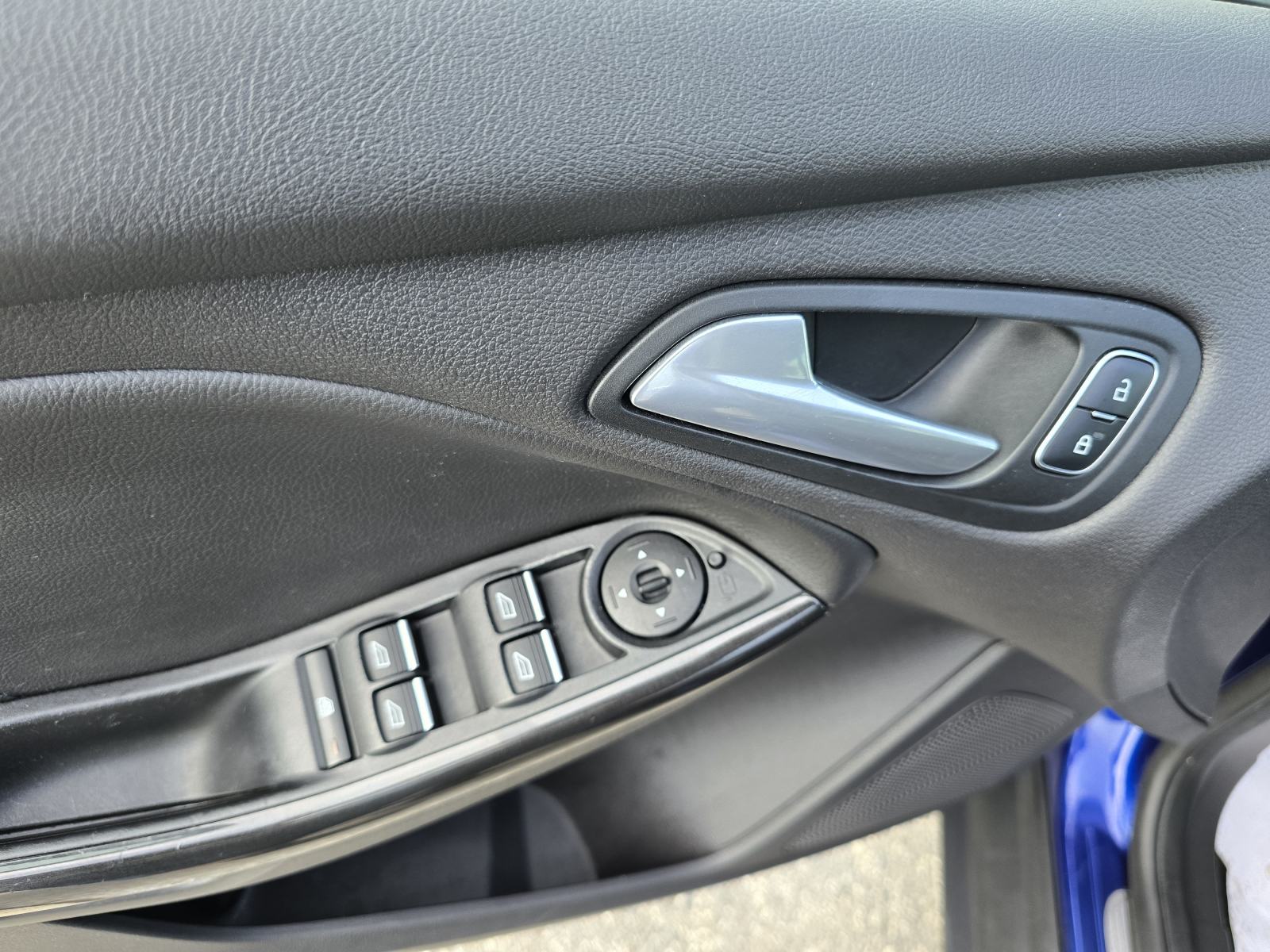 Ford Focus 1,6 TDCI-2016god.md-NAVIGACIJA-183tkm,titanium,koza,KARTICE, fotografija 17