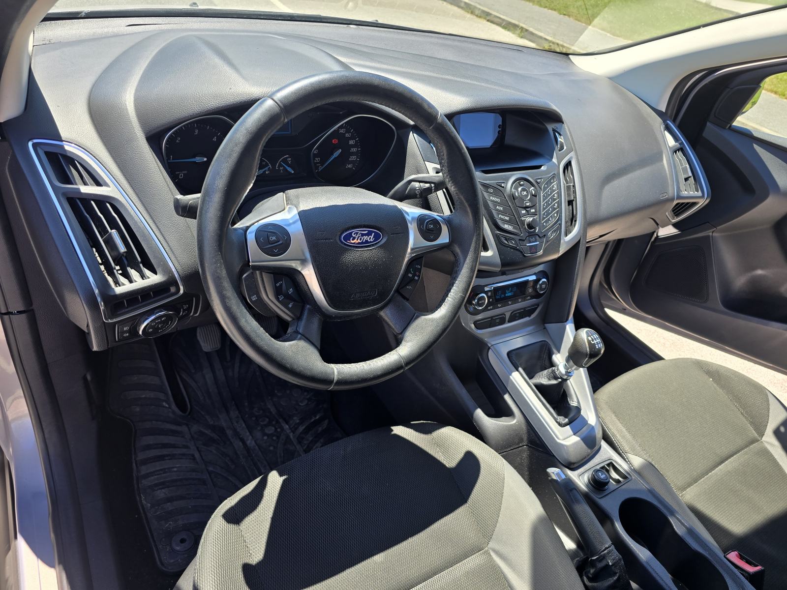 Ford Focus 1,6 Tdci 6 brzina . Novi model 2013 god, fotografija 15