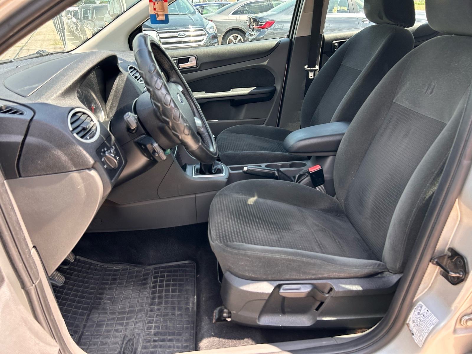 Ford Focus 1,6 TDCI Ghia 2005.,reg:15.2.2027.,KLIMA, GRIJ SJED, SERVIS, fotografija 12